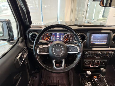 Used 2020 Jeep Gladiator Sport w/ Quick Order Package 24S image 17