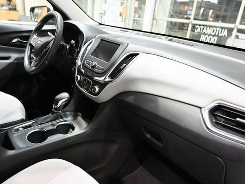 Used 2023 Chevrolet Equinox LT image 11