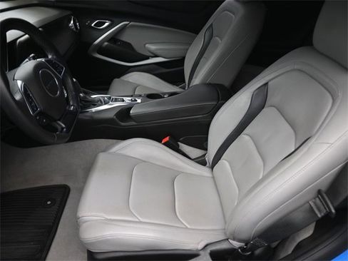 Used 2022 Chevrolet Camaro LT w/ RS Package image 19