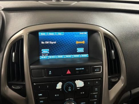 Used 2017 Buick Verano Leather FWD image 11