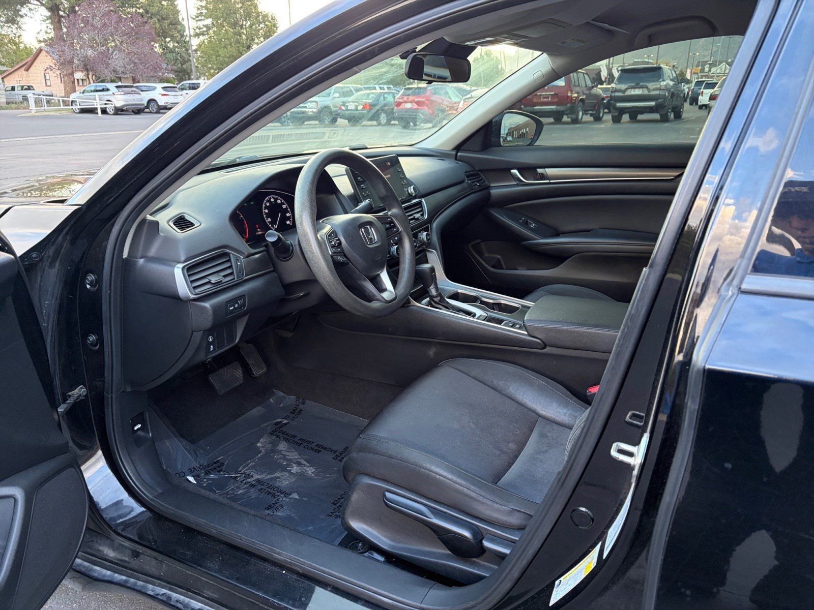 Used 2019 Honda Accord LX image 10