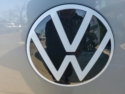 New 2025 Volkswagen ID. Buzz Pro S image 5