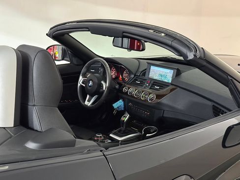 Used 2013 BMW Z4 sDrive28i image 33