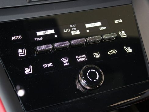 Certified 2025 Porsche Macan 4S Electric image 33