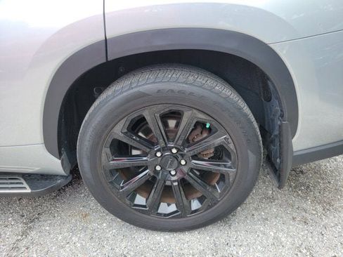 Used 2023 Toyota Highlander Platinum image 9