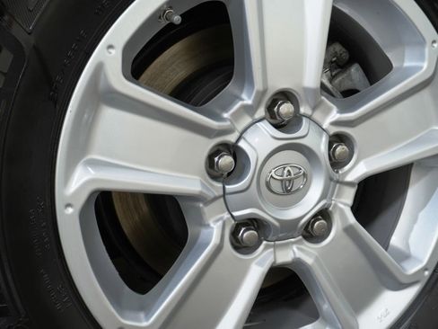 Used 2018 Toyota Sequoia SR5 image 12