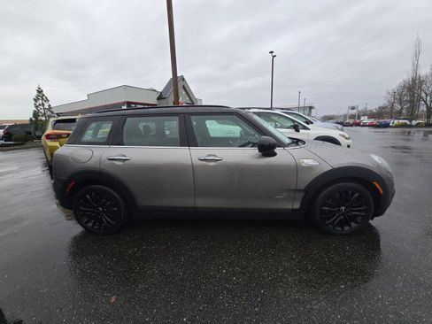 Used 2019 MINI Cooper Clubman S w/ Premium Package image 2