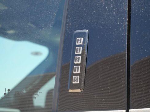 Used 2024 Ford F250 Lariat w/ Lariat Ultimate Package AWD/4WD image 13