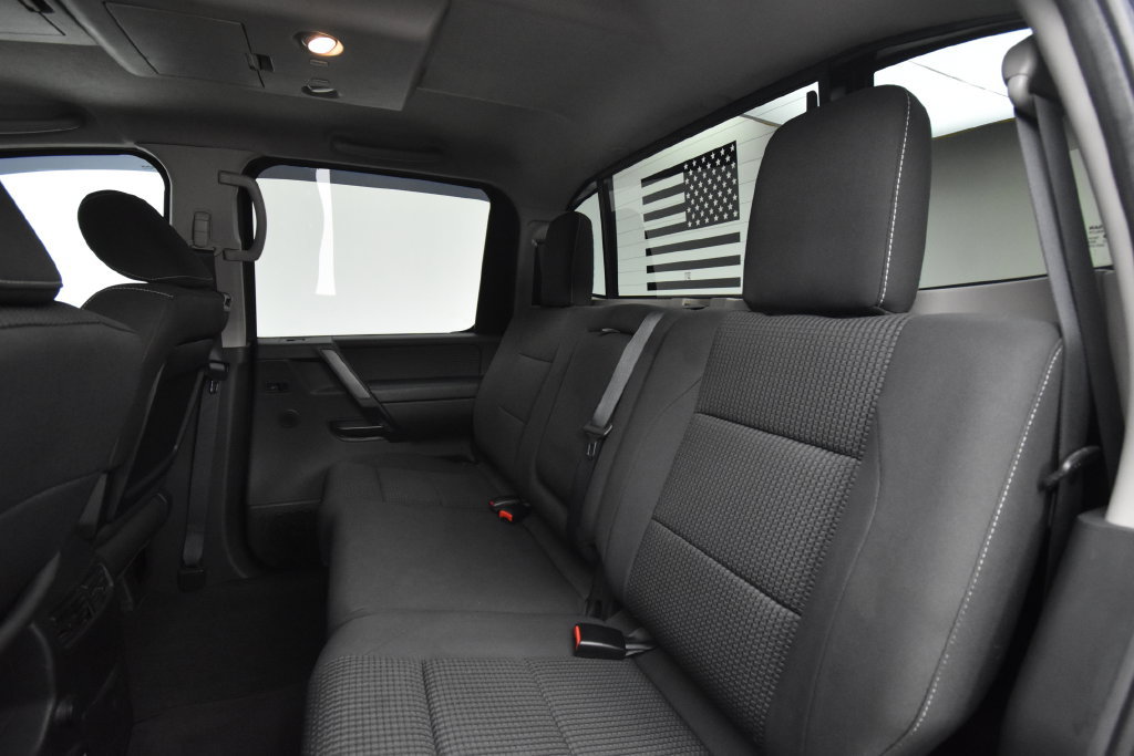 Used 2014 Nissan Titan PRO-4X AWD/4WD image 16