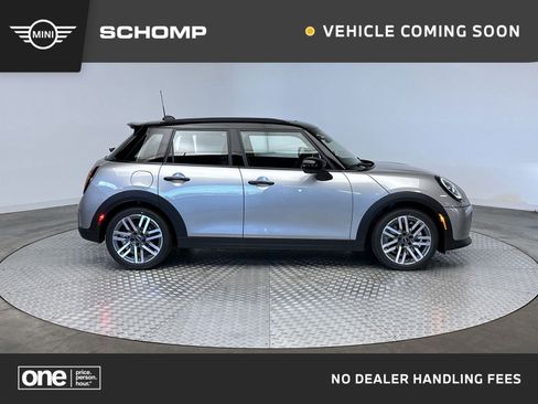 New 2026 MINI Cooper S image 1