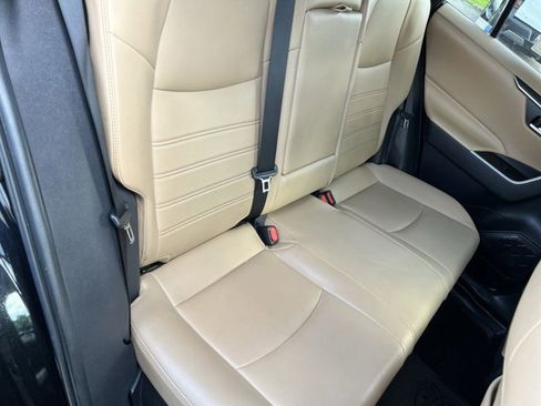 Used 2025 Toyota RAV4 XLE Premium AWD/4WD image 27