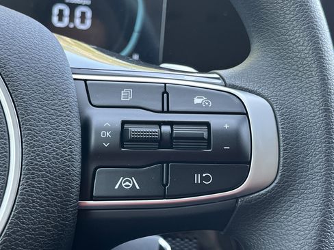 New 2025 Kia Sportage LX AWD/4WD image 12