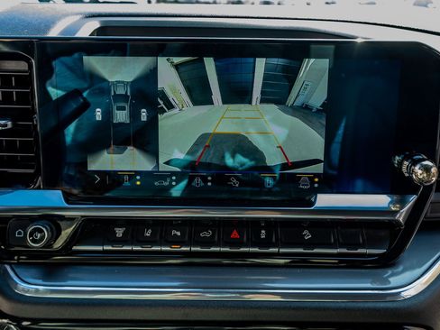 Used 2024 Chevrolet Silverado 3500 High Country w/ Technology Package image 27