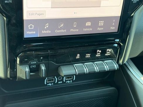 New 2026 RAM 2500 Big Horn AWD/4WD image 22