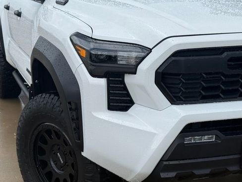 Used 2024 Toyota Tacoma TRD Off-Road AWD/4WD image 3