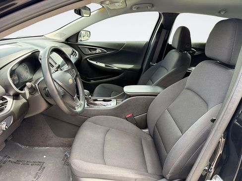 Used 2025 Chevrolet Malibu RS FWD image 21
