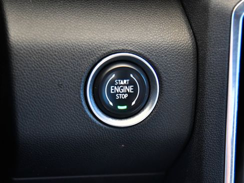 Used 2024 GMC Acadia Elevation FWD image 34