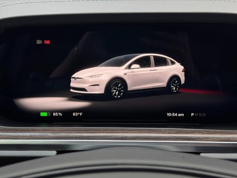 Used 2023 Tesla Model X AWD/4WD image 17