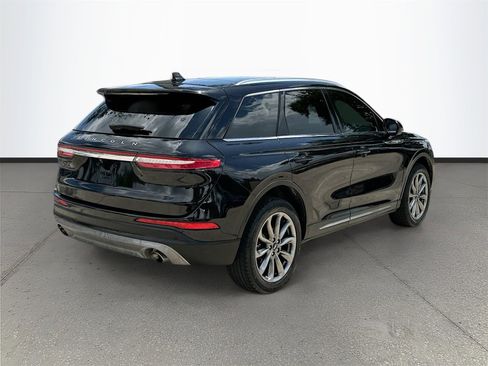 Used 2021 Lincoln Corsair AWD w/ Premium Package image 7