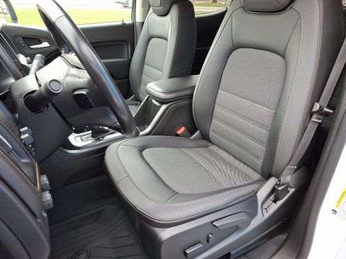 Used 2022 GMC Canyon AT4 image 13