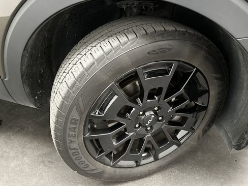 Used 2022 Kia Telluride EX w/ EX Premium Package AWD/4WD image 11