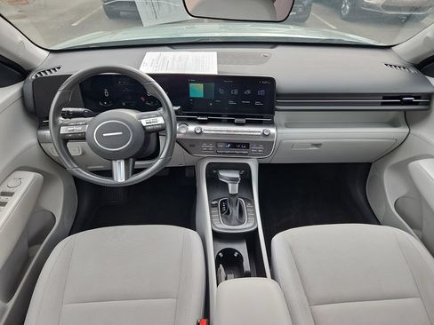 Used 2024 Hyundai Kona SEL FWD image 9