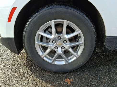 Used 2023 Chevrolet Equinox LT image 31