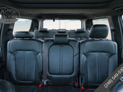 Used 2023 Jeep Wagoneer 4WD w/ Premium Group I image 21