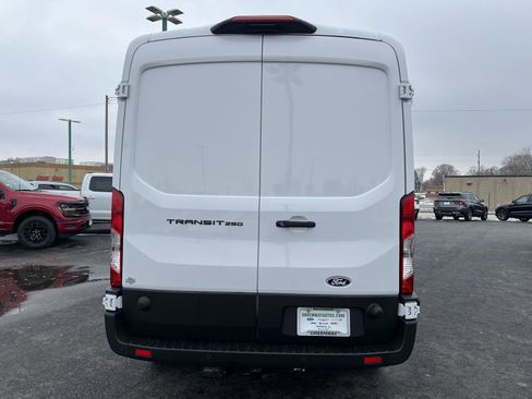 New 2026 Ford Transit 250 148 Medium Roof RWD image 5