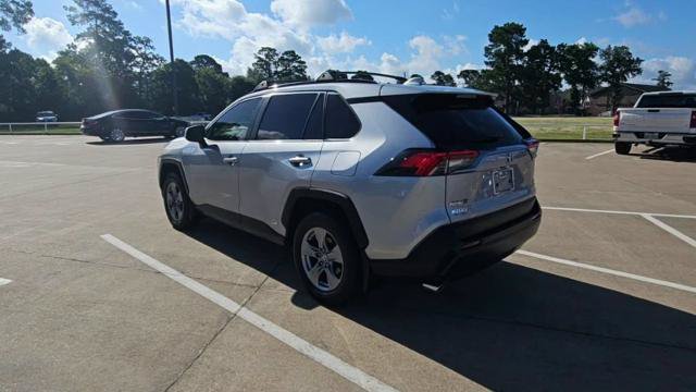Used 2022 Toyota RAV4 XLE w/ Convenience Package AWD/4WD image 6