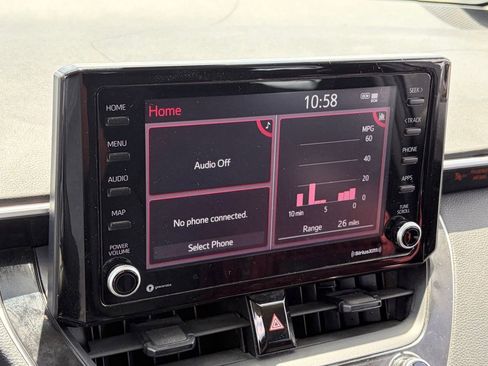 Used 2022 Toyota Corolla LE FWD image 11