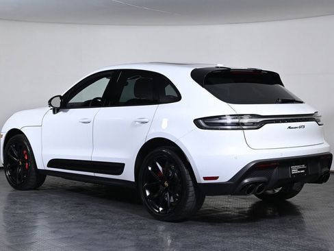Certified 2024 Porsche Macan GTS AWD/4WD image 3