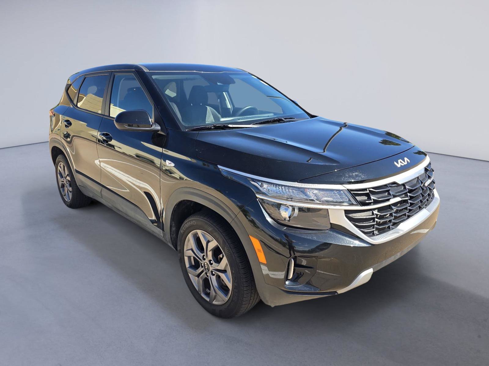 Used 2024 Kia Seltos LX AWD/4WD image 8
