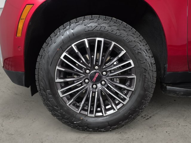 Certified 2025 GMC Yukon XL Elevation w/ Elevation Premium Package AWD/4WD image 9