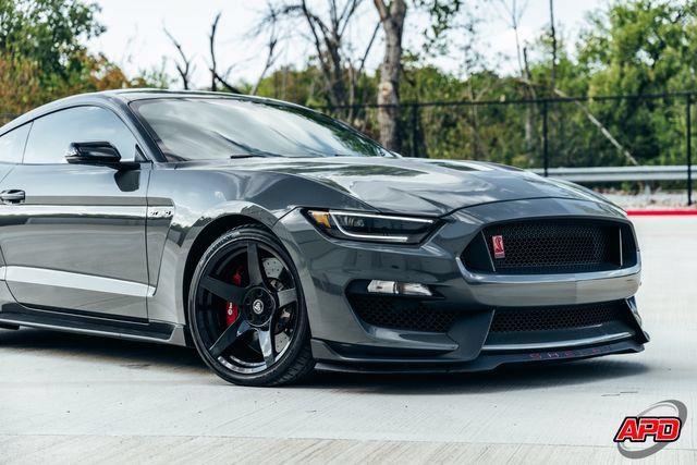 Used 2018 Ford Mustang Shelby GT350 w/ Convenience Package RWD image 43
