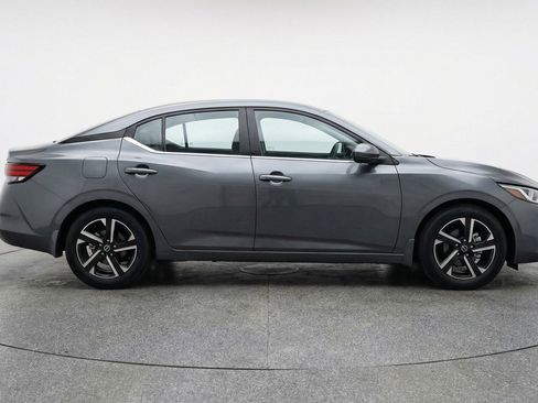 Used 2025 Nissan Sentra SV image 11