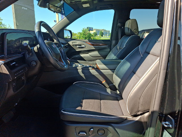 Used 2022 Cadillac Escalade ESV Premium Luxury AWD/4WD image 13
