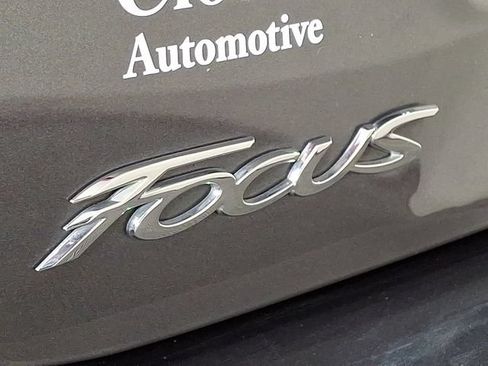 Used 2015 Ford Focus Titanium FWD image 31