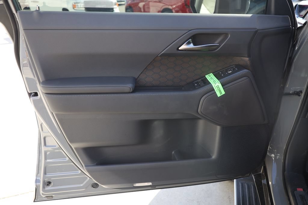 Used 2026 Lexus GX 550 w/ Accessory Package (2T) AWD/4WD image 10