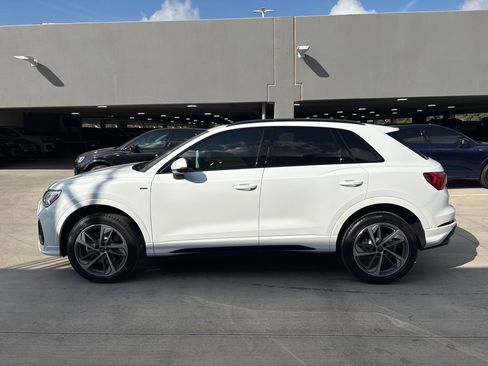 New 2025 Audi Q3 2.0T Premium image 9