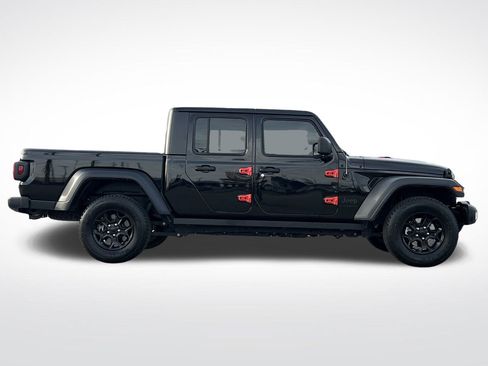 Used 2023 Jeep Gladiator Sport w/ Off Road Group image 30
