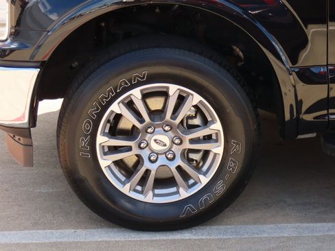 Certified 2019 Ford F150 Lariat image 6