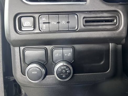 Certified 2023 GMC Yukon XL SLE RWD image 18
