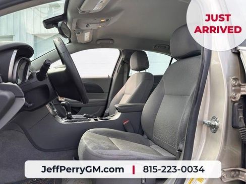 Used 2014 Chevrolet Malibu LS FWD image 12