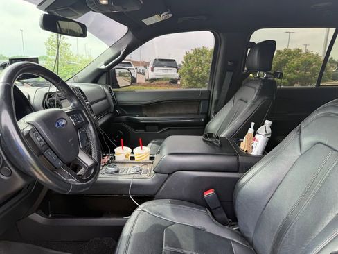 Used 2019 Ford Expedition Limited w/ Driver Assistance Package AWD/4WD image 5