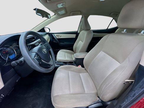 Used 2015 Toyota Corolla LE image 13