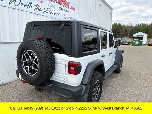 Used 2024 Jeep Wrangler Unlimited Rubicon w/ Technology Group AWD/4WD image 8