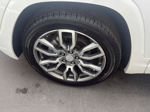 Used 2023 GMC Terrain Denali AWD/4WD image 10