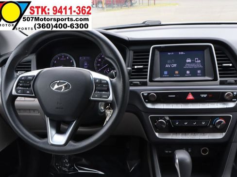 Used 2019 Hyundai Sonata SE FWD image 17