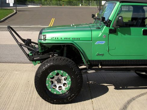 Used 2005 Jeep Wrangler Rubicon image 8